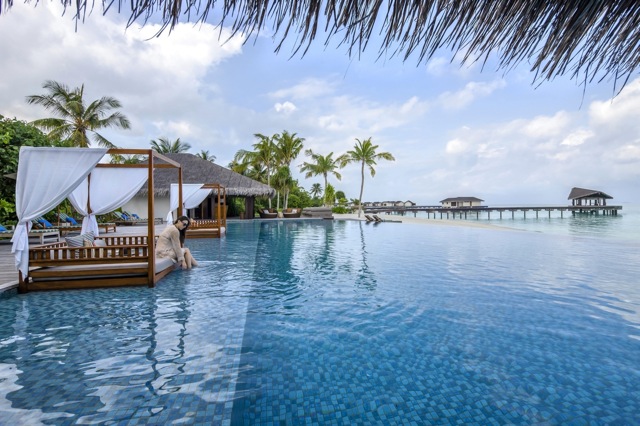 PoolCabanas