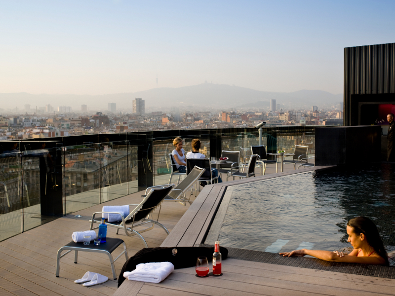 311-swimming-pool-4-hotel-barcelo-raval20-135587